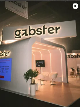 Reel no estande da Gabster em feira